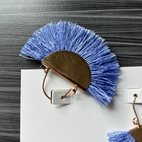 Forever 21 Fringe Earring - Picture 3 of 5